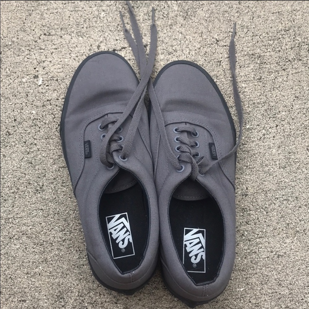 Vans unisex low top shoes